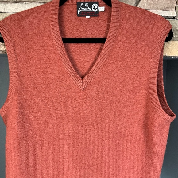 100% Cashmere Soft Cozy Sweater Vest Indie Academia Preppy Rust Brown Men’s L - Picture 4 of 6